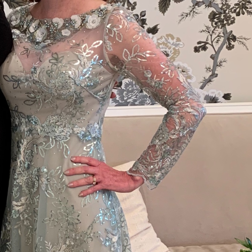 Mac Duggal stunning mother of bride/groom dress or black tie event! - Picture 7 of 16